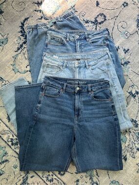 American Eagle Outfitters Women’s Light & Medium Blue Boyfriend Jeans Bulk Deal